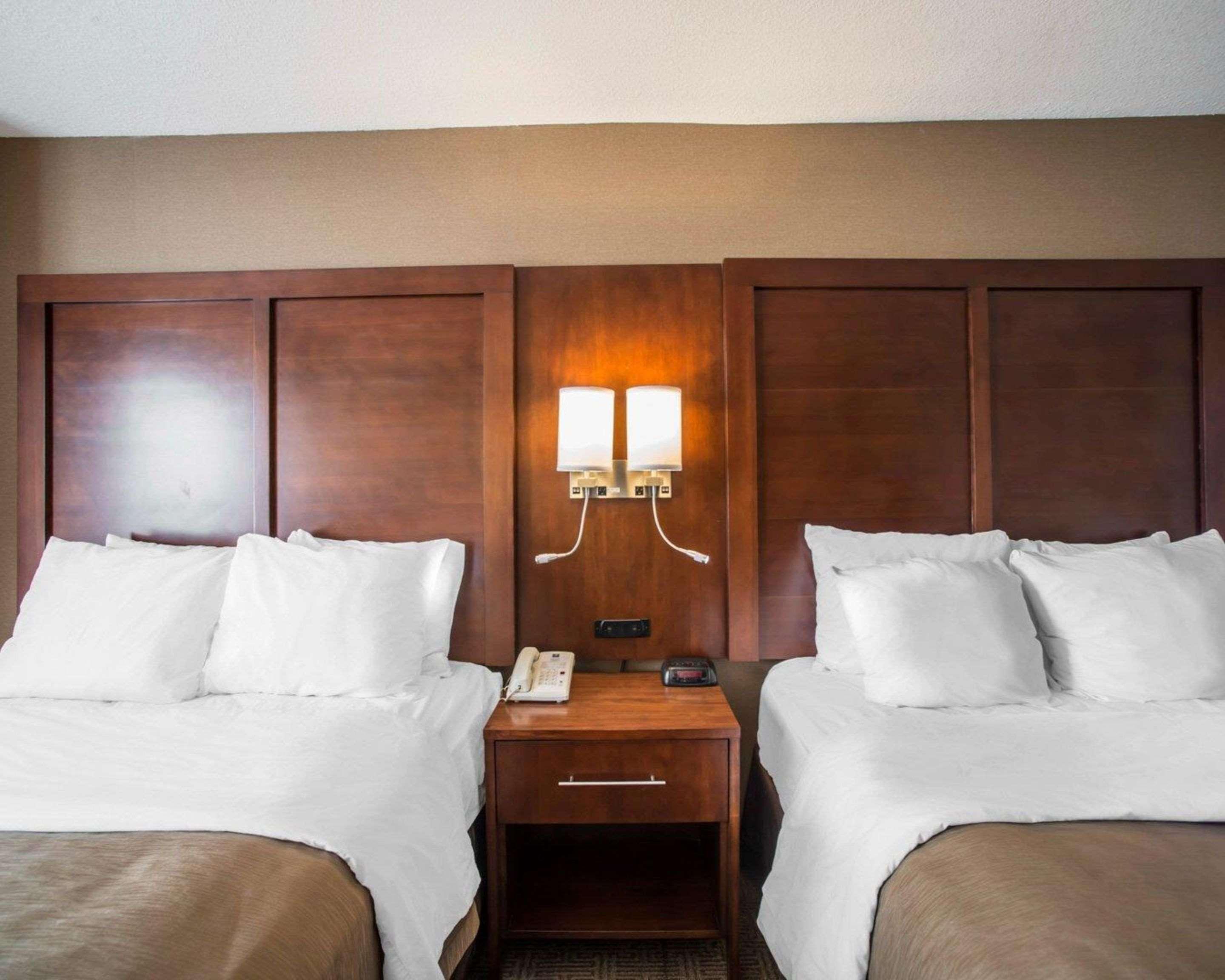Quality Inn & Suites Boonville - Columbia Εξωτερικό φωτογραφία