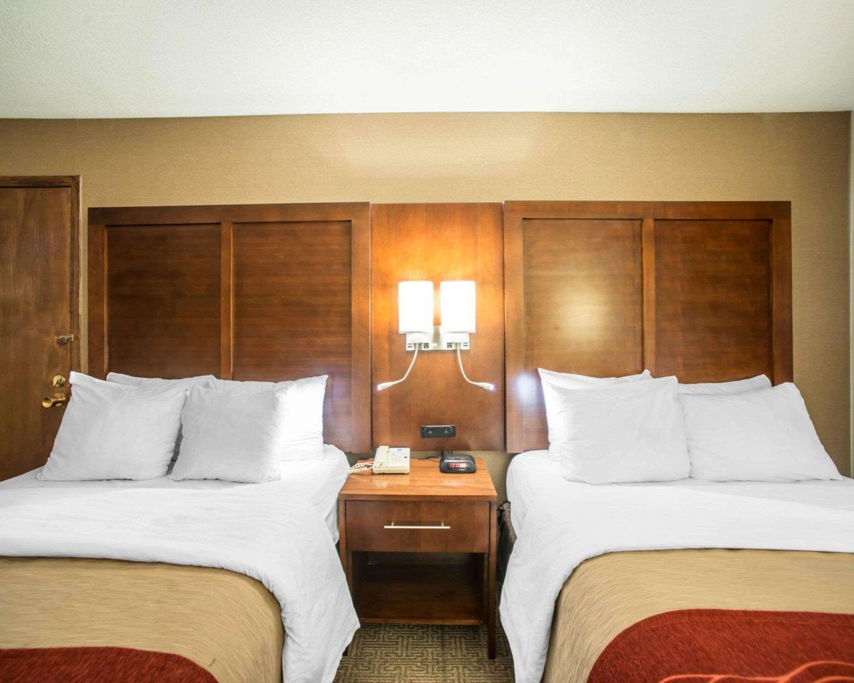 Quality Inn & Suites Boonville - Columbia Εξωτερικό φωτογραφία